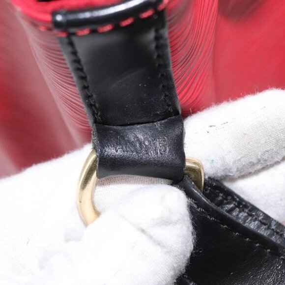LOUIS VUITTON Epi Petit Noe Shoulder Bag Bicolor Black Red - Picture 7 of 15
